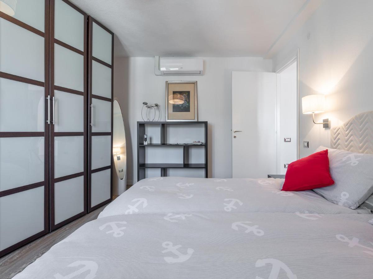 Апартаменты Casa Alla Marina Del Porto Di Кальяри Экстерьер фото